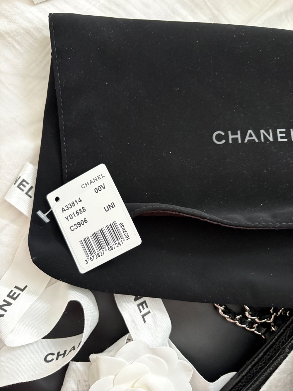 Chanel Black Quilted Caviar Leather Crossbody Wallet Silver - Picture 3 of 8